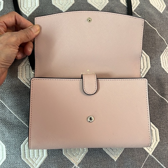 KATE SPADE Light Pink and Black Phone Crossbody - Picture 3 of 6